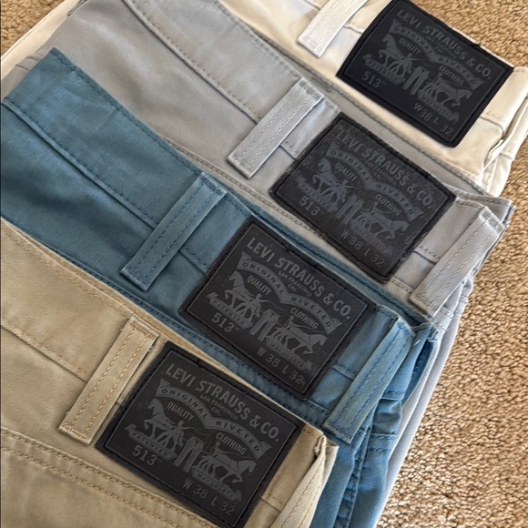 Levi's White and Gray Jeans Casual Style - Picture 2 of 3